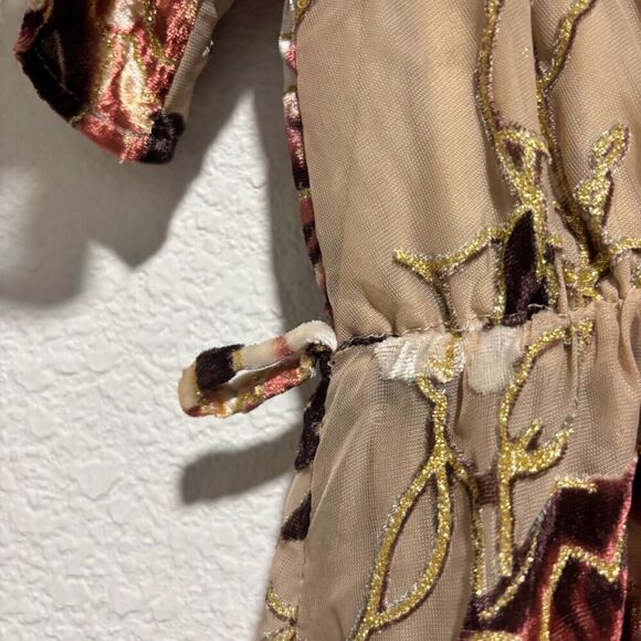 Baltic Born Uma Velvet Maxi Dress Beige Small Floral Shimmer NO BELT - Picture 7 of 13